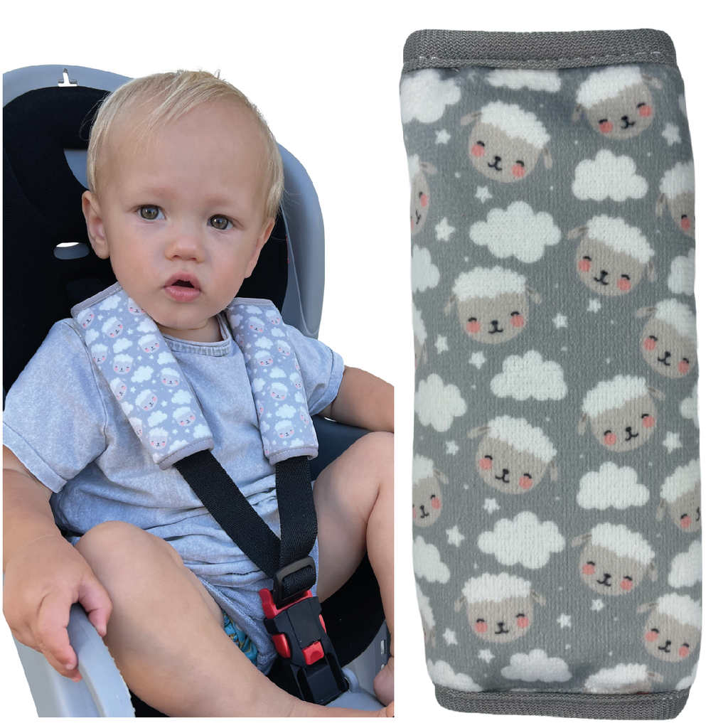 Baby Gurtschutz Schafe mit Wolken - SafeBabyKinder